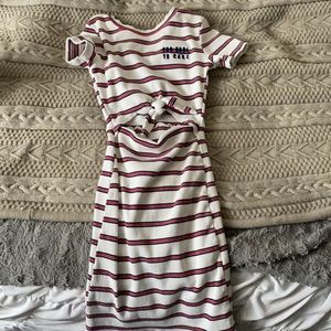 woman’s xs dress